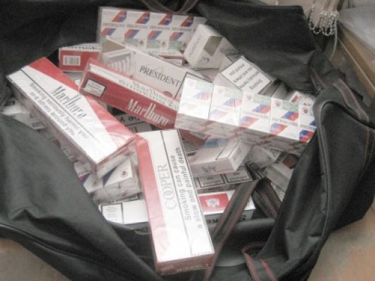 Ţigări nedeclarate, descoperite la bordul unei nave